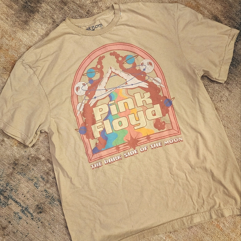 Pink Floyd "The Dark Side of the Moon" Graphic Tee - Unisex